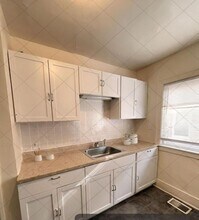 9353 Kentucky St in Detroit, MI - Building Photo - Building Photo