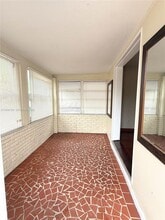 1062 NE 38th St in Oakland Park, FL - Building Photo - Building Photo