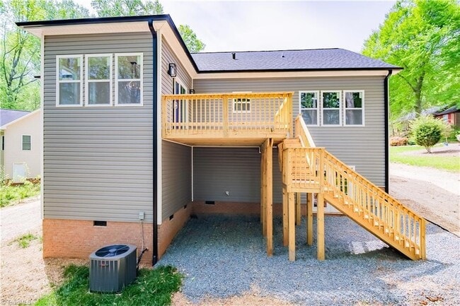 6 Teaberry Ct in Greensboro, NC - Foto de edificio - Building Photo