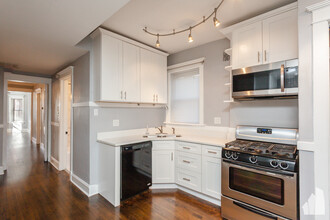 3253 N Kenmore Ave, Unit # 01 in Chicago, IL - Foto de edificio - Building Photo