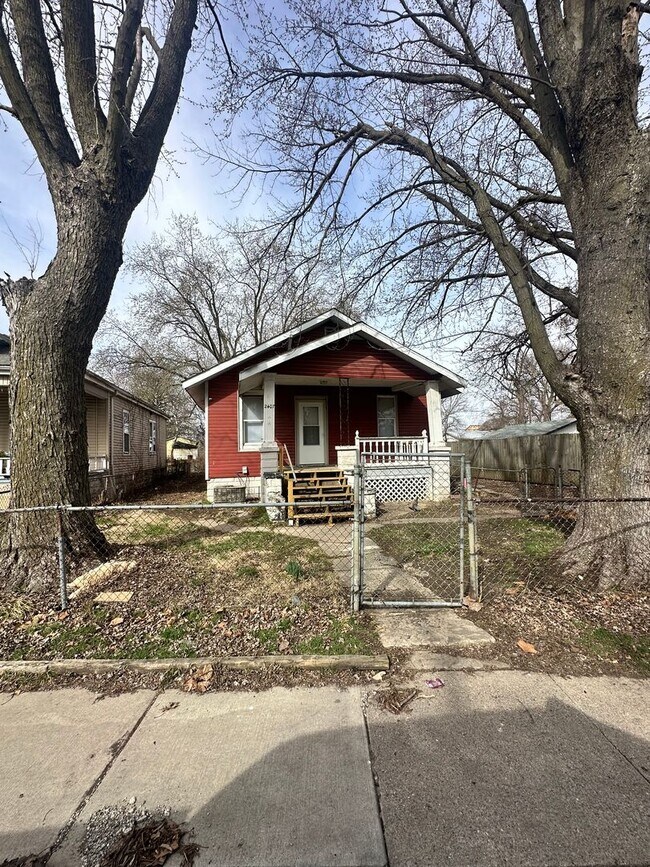 property at 2407 N 15th St