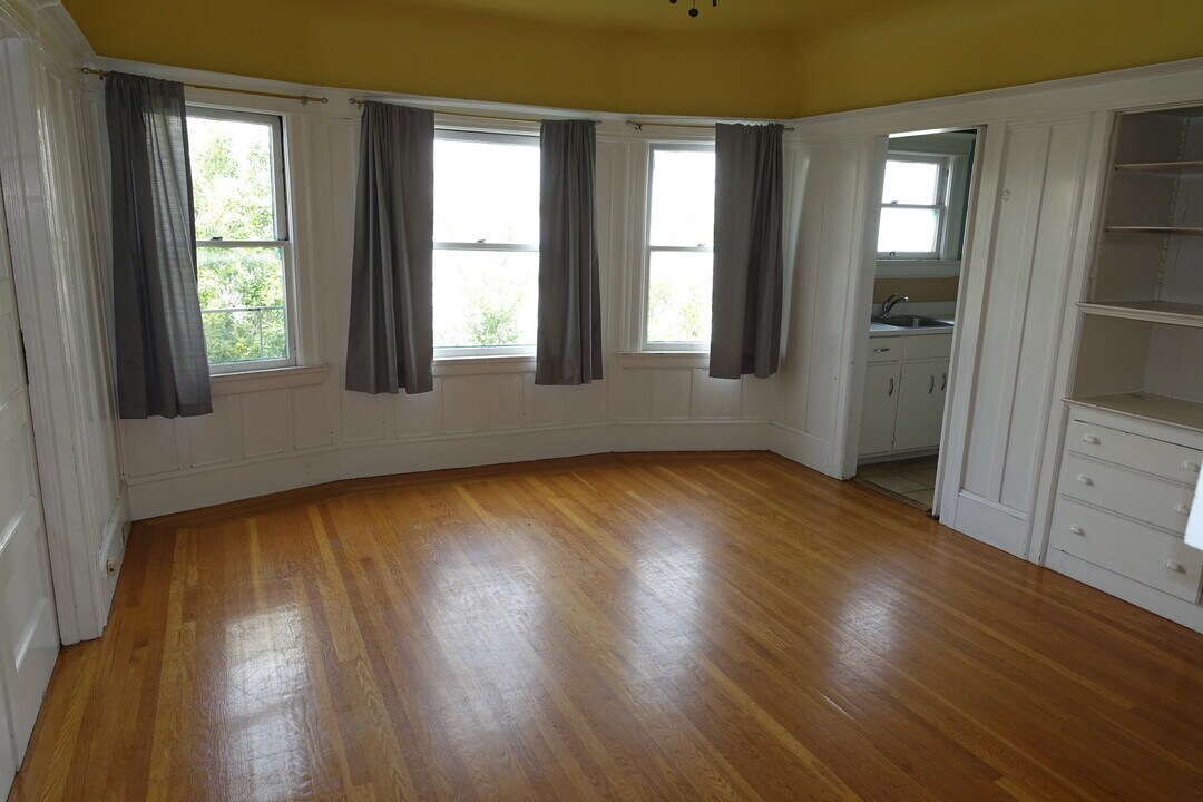 2339 Blake St in Berkeley, CA - Building Photo