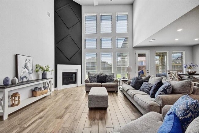 3213 Little Willow in San Antonio, TX - Building Photo - Building Photo