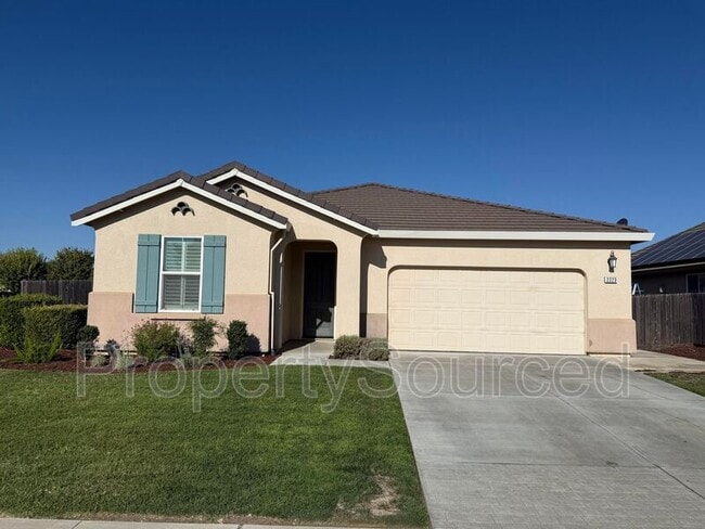 property at 2223 Ravenbrook Ln