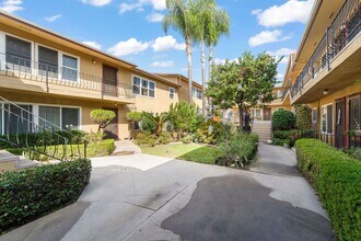 2075 E Appleton St in Long Beach, CA - Building Photo - Building Photo