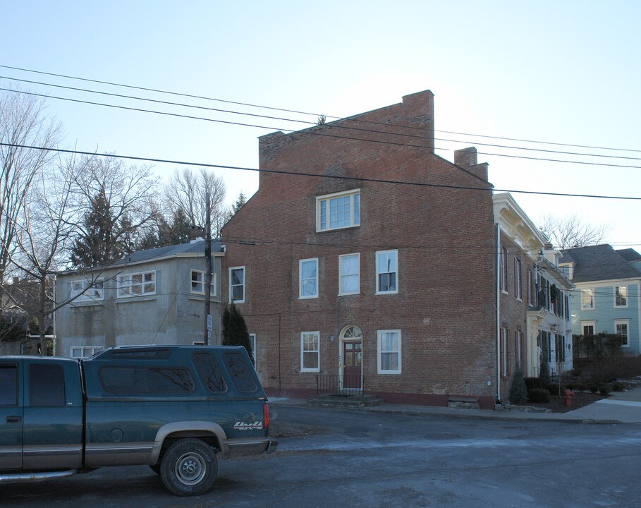 1 Washington Ave in Schenectady, NY - Building Photo