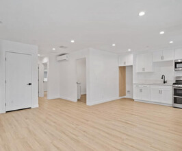 10914 Columbus Ave, Unit 1 in Mission Hills, CA - Building Photo - Building Photo