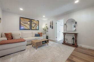 7314 N Dartmouth Ave in Tampa, FL - Building Photo - Building Photo