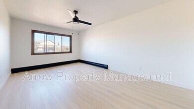 215 E Arbor Ave in Bismarck, ND - Building Photo - Building Photo