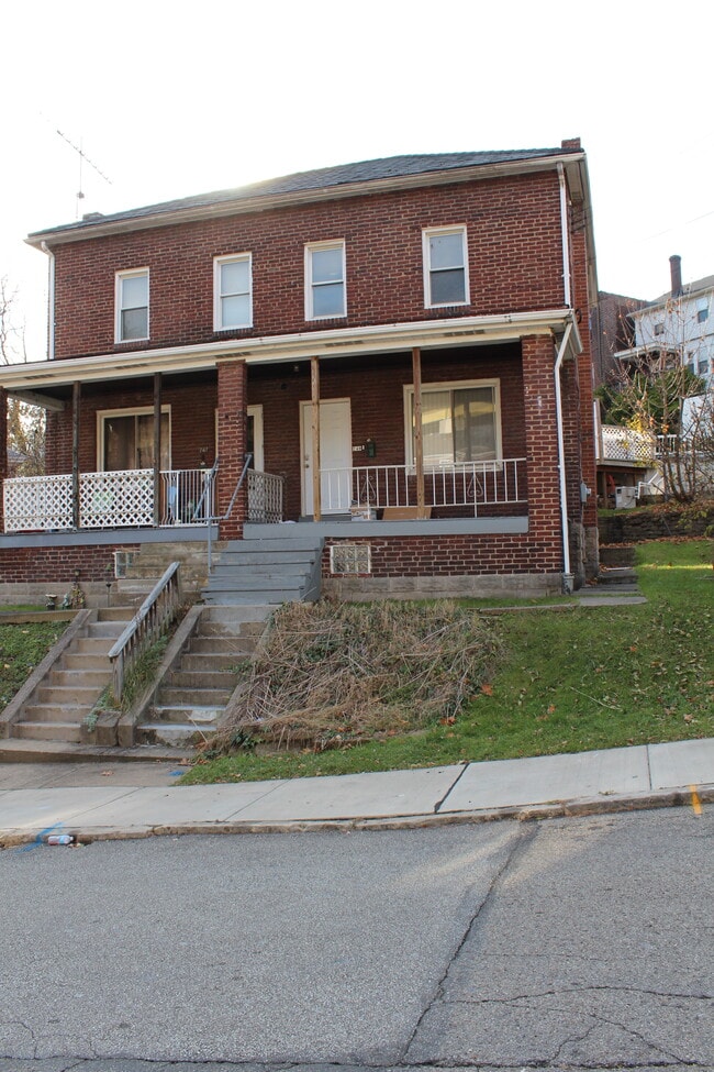 property at 749 Hampshire Ave