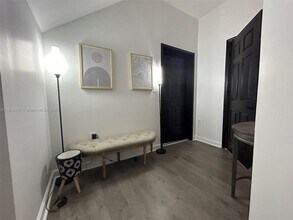 2142 Van Buren St in Hollywood, FL - Building Photo - Building Photo