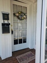 19 Harding St, Unit #2 in Maplewood, NJ - Foto de edificio - Building Photo