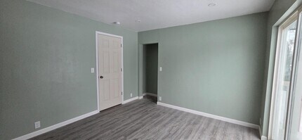 235 Main St in Marinette, WI - Building Photo - Building Photo