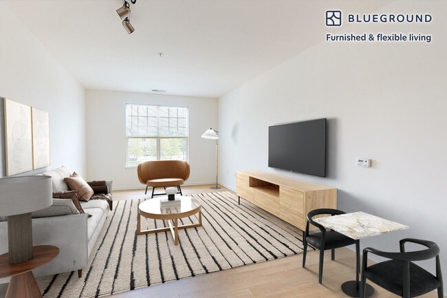 1700 E 5th St in Huntington Station, NY - Building Photo - Building Photo