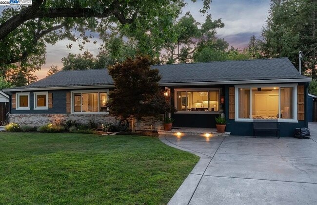 property at 161 Maiden Ln