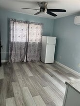 14155 SW 163rd Terrace in Miami, FL - Building Photo - Building Photo