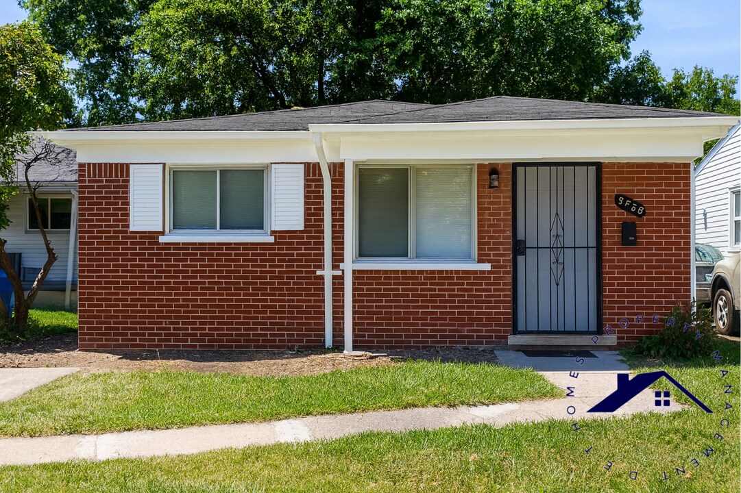6765 Heyden in Dearborn Heights, MI - Building Photo
