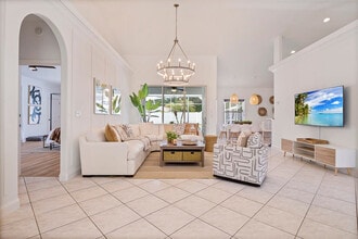 67 Kashmir Trail in Palm Coast, FL - Building Photo - Building Photo