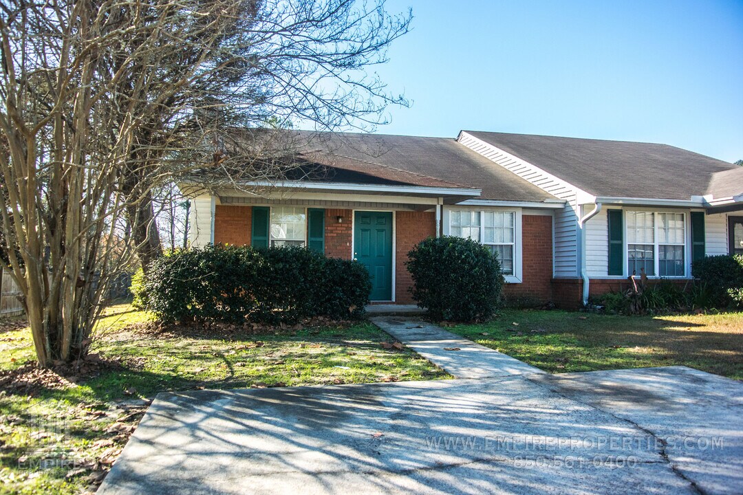 2423 Ian Dr in Tallahassee, FL - Building Photo