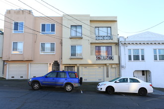 3731 Irving St in San Francisco, CA - Building Photo - Building Photo