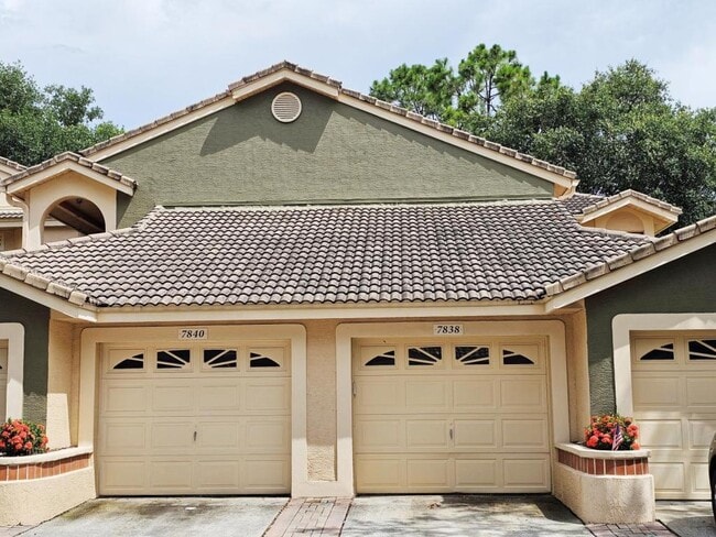 7838 Sugar Bend Dr in Orlando, FL - Building Photo - Building Photo