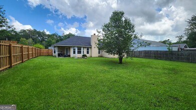 111 Lake Wisteria Ct in Kingsland, GA - Building Photo - Building Photo