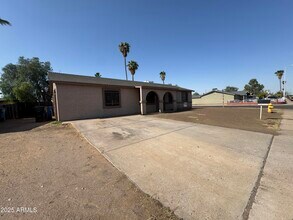 7967 W Highland Ave in Phoenix, AZ - Building Photo - Building Photo