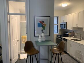 15 Park Dr, Unit Park Dr. #1 in Boston, MA - Building Photo - Building Photo