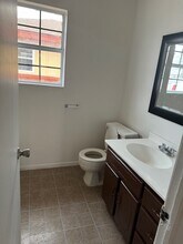 1305 S Maddox Ave in Dumas, TX - Building Photo - Building Photo