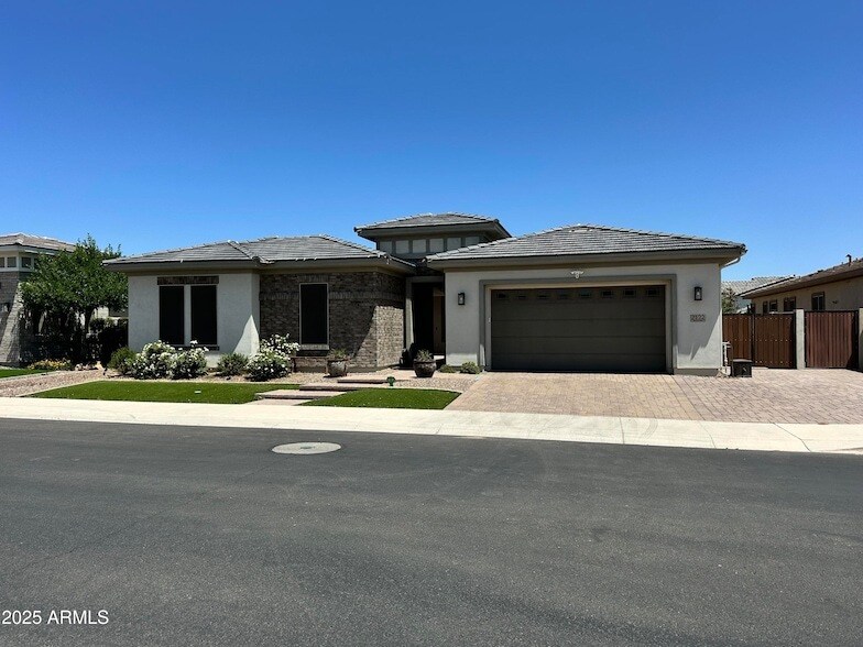 2122 E Scorpio Pl in Chandler, AZ - Building Photo