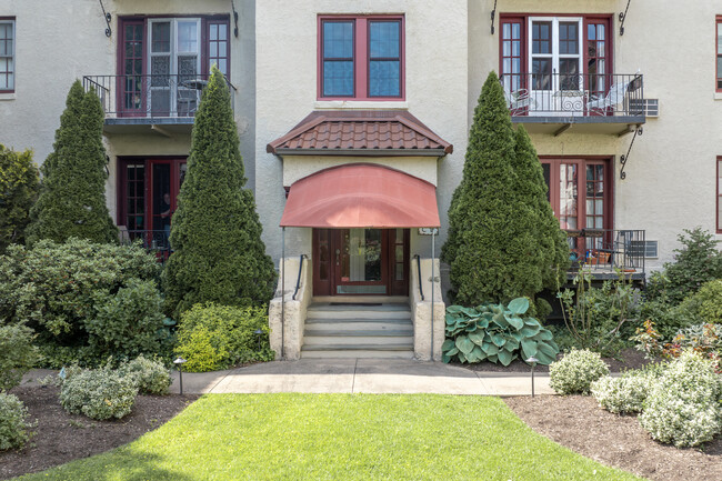 Elkins Court Condominiums in Elkins Park, PA - Building Photo - Building Photo