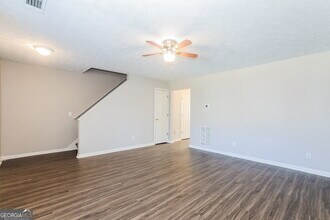 2286 Strathmoor Manor Dr in Lithonia, GA - Building Photo - Building Photo