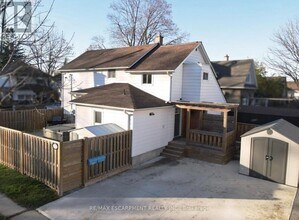 32 Rodman St in St Catharines, ON - Building Photo - Building Photo