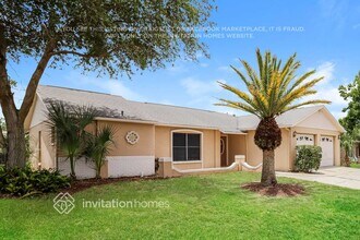 7328 Bent Oak Dr in Port Richey, FL - Building Photo - Building Photo