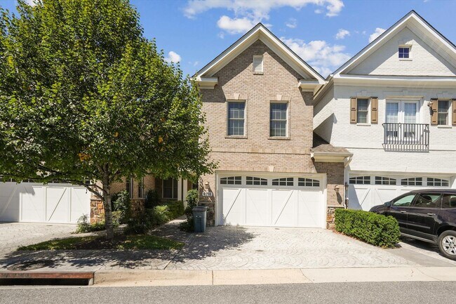 8208 River Quarry Pl in Bethesda, MD - Building Photo - Building Photo
