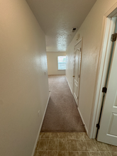 116-118 NE Lotus Ct in Mountain Home, ID - Building Photo - Building Photo