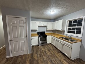 1211 Redbud St in Franklin, KY - Building Photo - Building Photo