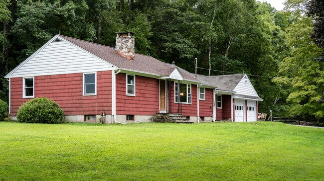 52B Fuller Mountain Rd in Kent, CT - Building Photo - Building Photo