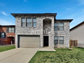 11011 Victors Hl in San Antonio, TX - Building Photo