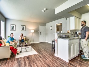 Cambridge Oaks in Houston, TX - Building Photo - Building Photo