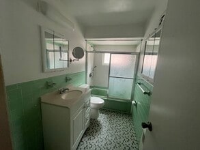 14206 115th Ave, Unit 2 in Jamaica, NY - Building Photo - Building Photo