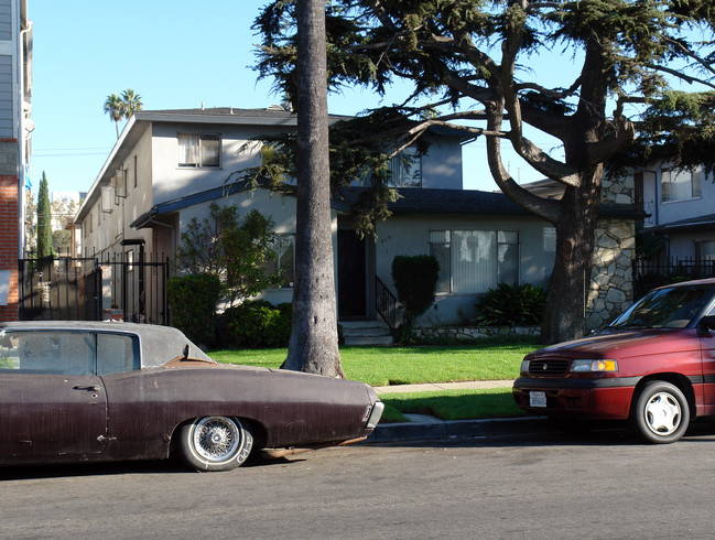 515-519 E 99th St in Inglewood, CA - Foto de edificio - Building Photo