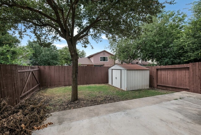 6902 Terra Rye in San Antonio, TX - Building Photo - Building Photo
