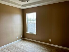 3110 Cuernavaca Dr in Laredo, TX - Building Photo - Building Photo