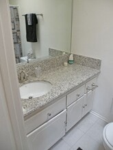 950 W Lambert Rd in La Habra, CA - Building Photo - Building Photo