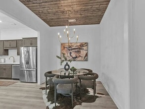 1565 W Farmville Rd in Auburn, AL - Building Photo - Building Photo