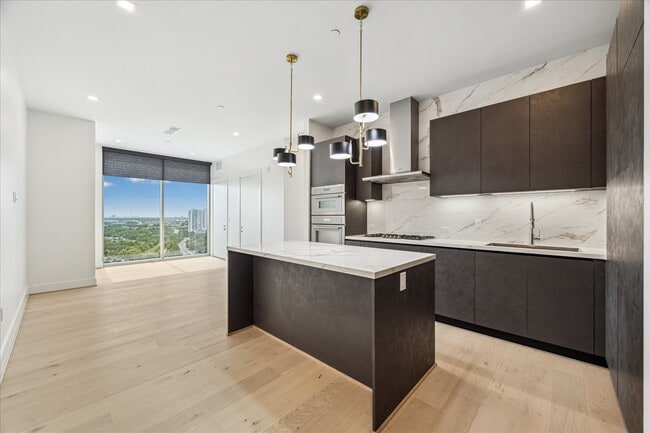 property at 1711 Allen Pkwy