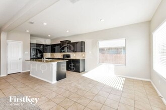 625 Stanmire Lake Trl in Fort Worth, TX - Building Photo - Building Photo