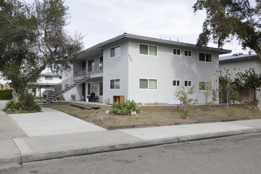 6581 La Pat Ct in Westminster, CA - Building Photo