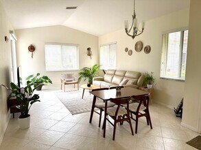 15864 SW 10th St in Pembroke Pines, FL - Building Photo - Building Photo